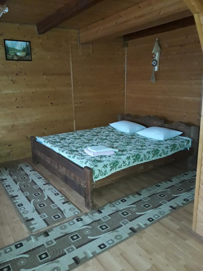 Sadyba Ellada Yaremtche Extérieur photo