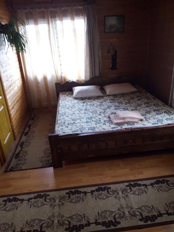 Sadyba Ellada Yaremtche Extérieur photo
