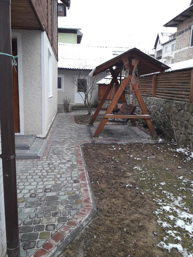 Sadyba Ellada Yaremtche Extérieur photo